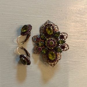 Beautiful vintage set of Liz Palacios Brooch and earrings